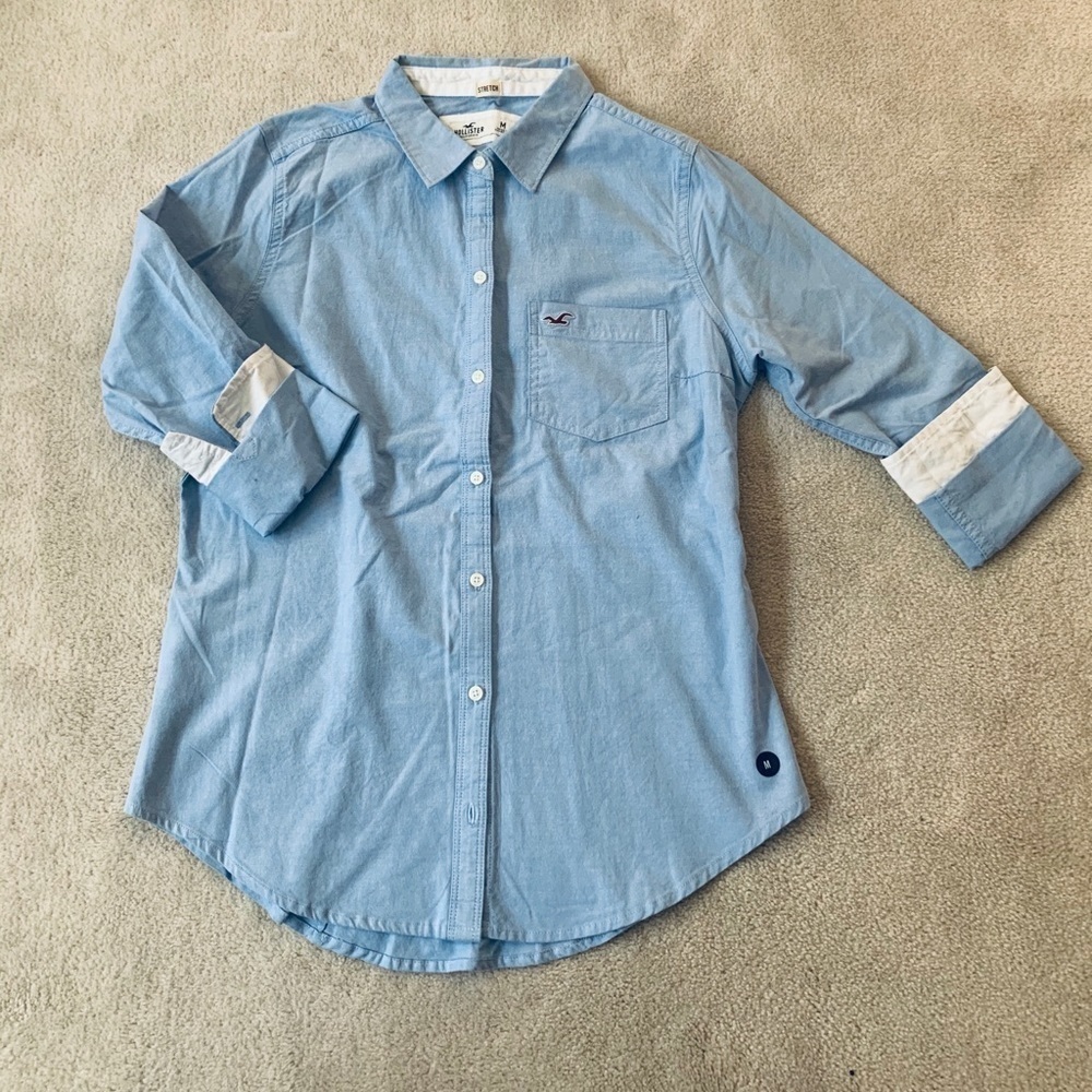 Hollister Button down stretch shirt size Medium Women NWT